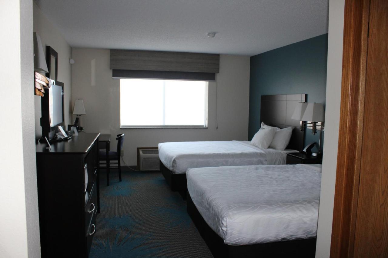 Reston Inn & Suites Spencer Dış mekan fotoğraf