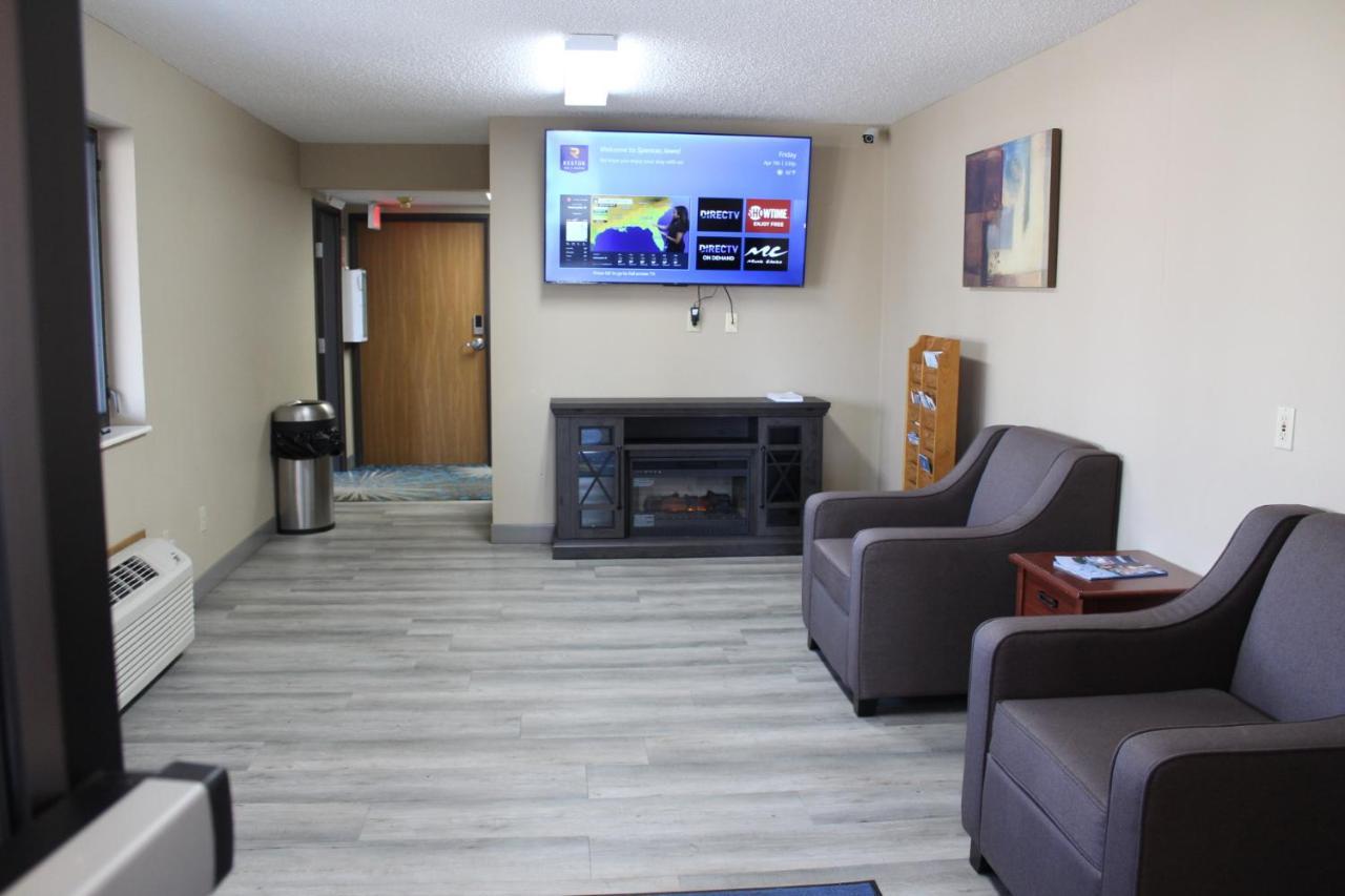 Reston Inn & Suites Spencer Dış mekan fotoğraf