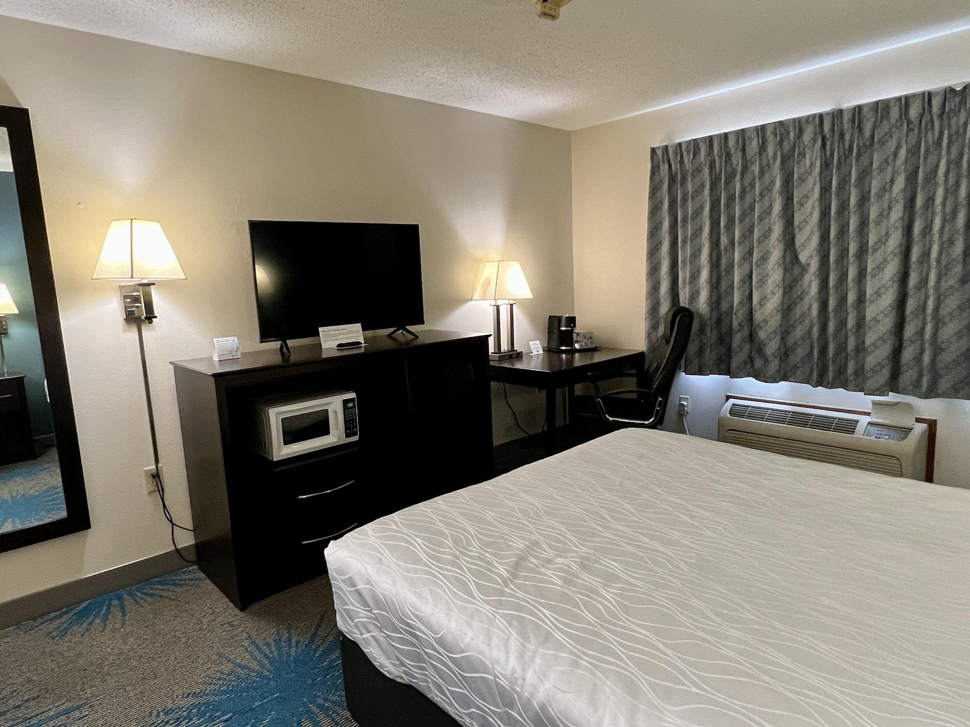 Reston Inn & Suites Spencer Dış mekan fotoğraf
